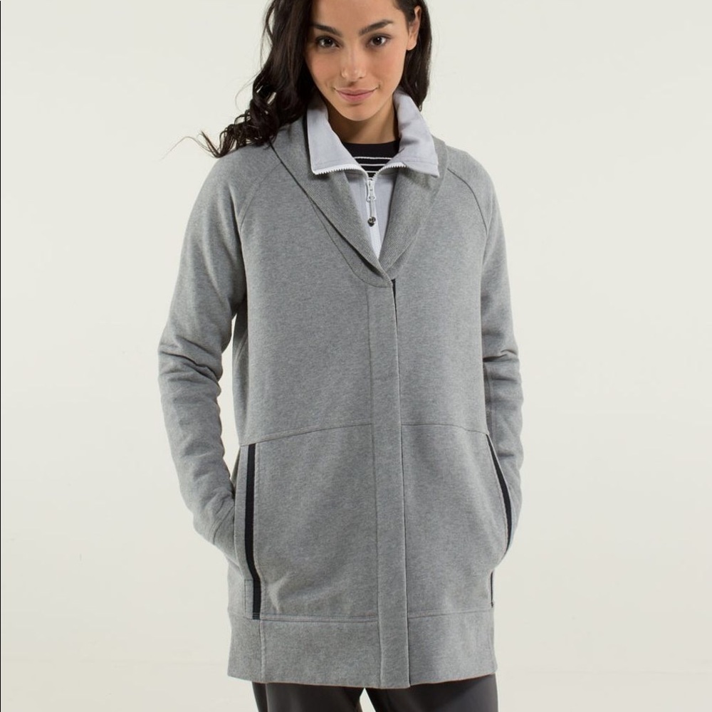 BNWT Lululemon yin to my yang Cardigan 8